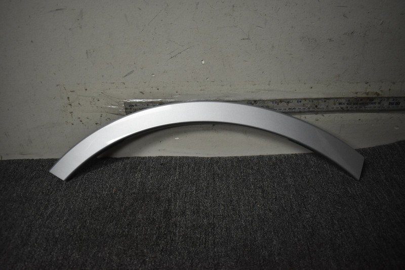 2017-2019 AUDI Q7 PREMIUM WHEEL MOLDING RIGHT SIDE FACTORY OEM