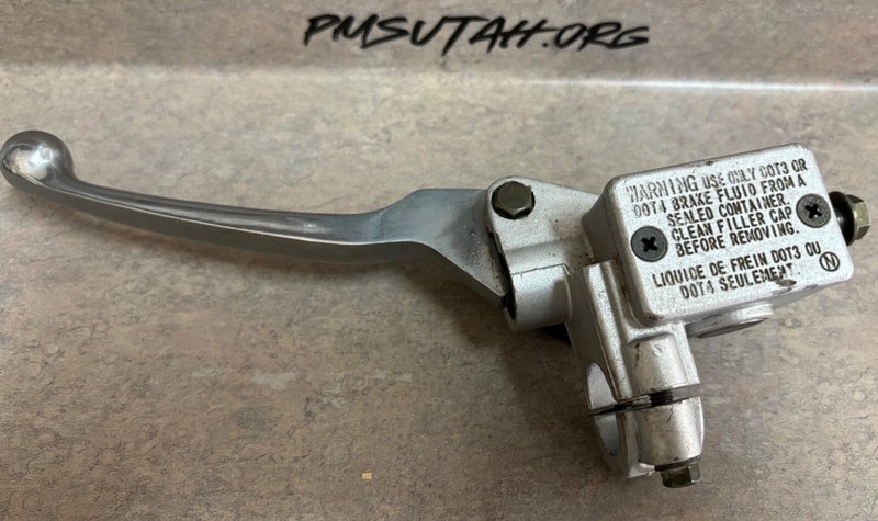 2008 Jonway 150 CC Scooter Left Brake Lever Master Cylinder Reservoir 150CC Z1