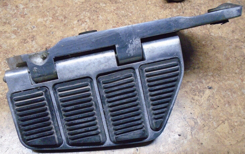 1987 Yamaha Venture XVZ1300 XVZ 1300 Right Rear Back Passenger Foot Peg Pedal