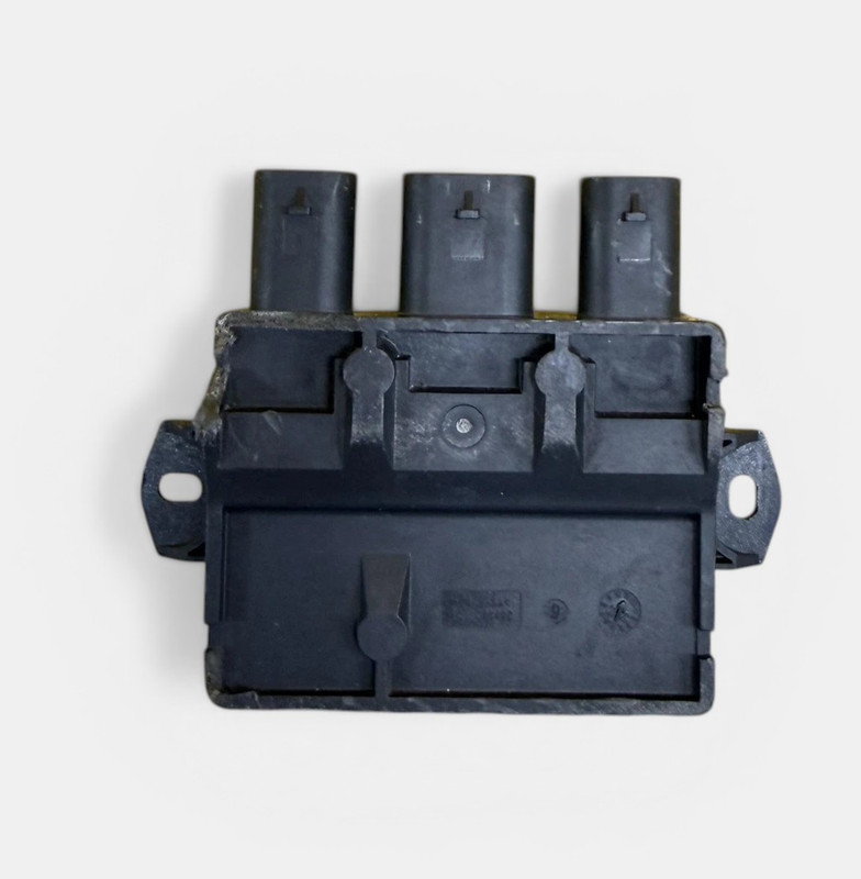 2019-2025 VOLVO XC90 REAR FOOT MOVEMENT MOTION CONTROL MODULE OEM 32137251
