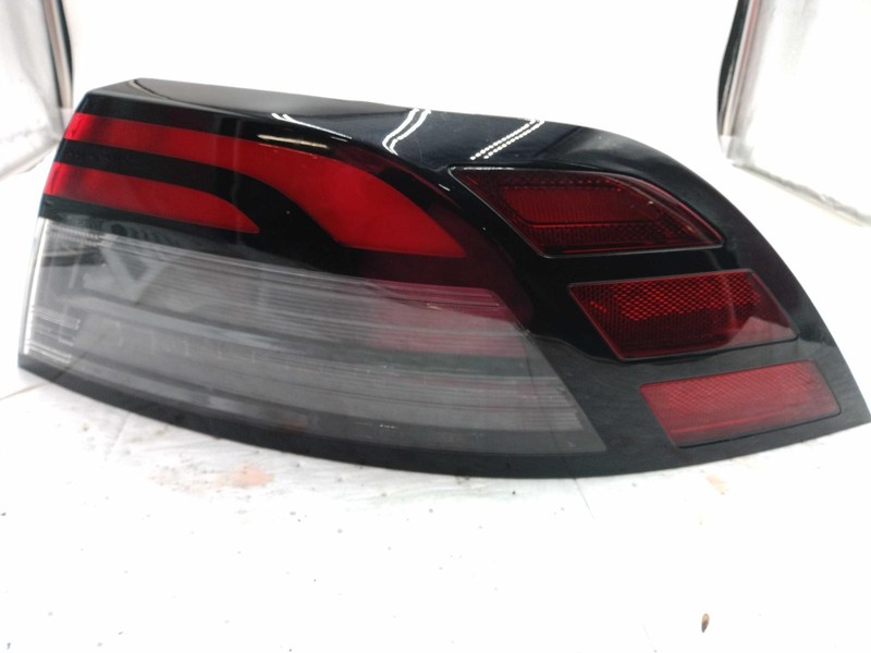 Used Right Tail Light Assembly fits: 2023 Honda Accord quarter mounted Right Gra
