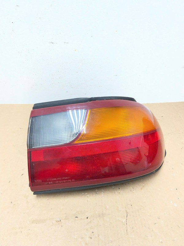 1997 to 2003 Chevrolet Malibu Passenger Right RH Side Tail Light OEM AD7700 LK