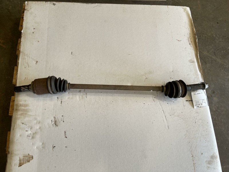 15-19 SUBARU LEGACY 2.5L REAR RIGHT PASSENGER OR LEFT DRIVER AXLE SHAFT OEM