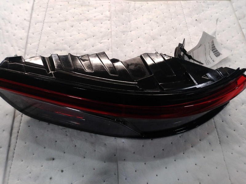 2023 Jeep Grand Cherokee Left Tail Light Assembly Silver 720188 Used 67K Miles