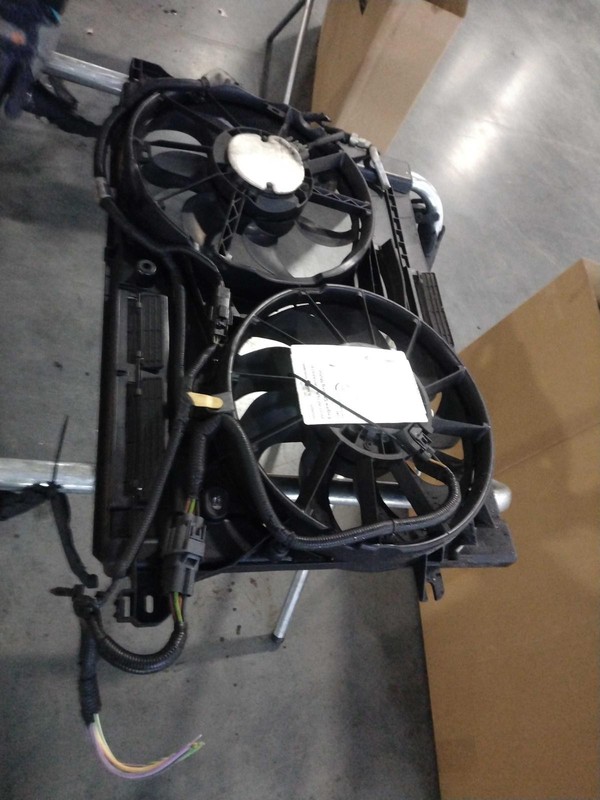 2017 Lincoln Continental Engine Cooling Fan Motor OEM Blue 99K Miles G3G38C607DA