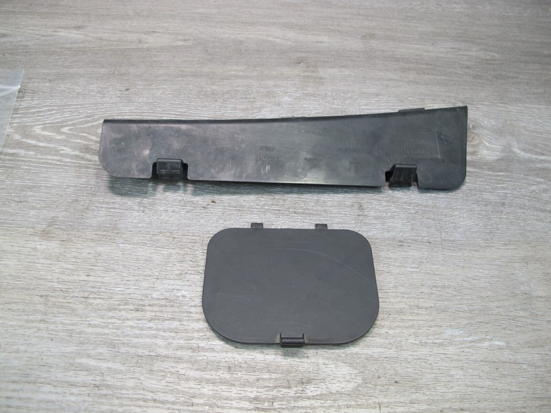 2017-2020 MASERATI LEVANTE M161 FRONT WINDSHIELD WIPER COWL ACCESS CAP COVER SET
