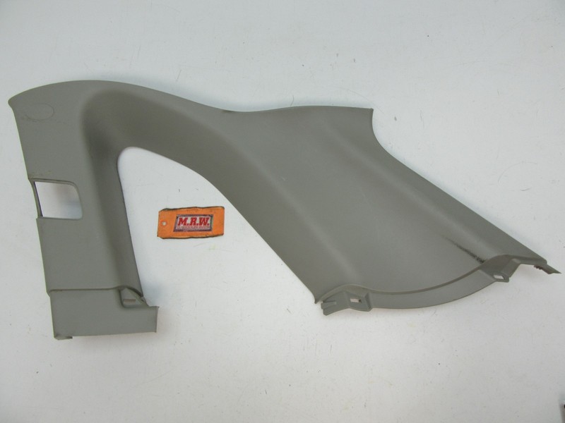 RIGHT REAR SEAT BELT SEATBELT PANEL TRIM GARNISH R RH RR RIGHT PASSENGER SIDE