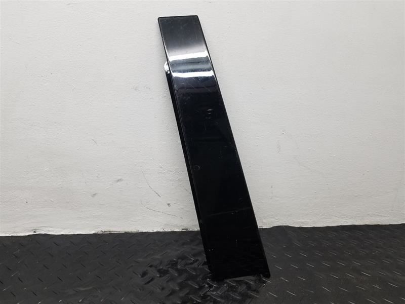 21-24 Genesis GV80 Rear Right Passenger Door Front Frame Molding OEM 83280-T6000