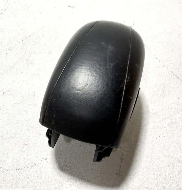 2014-2017 Mercedes-Benz S 550 Center Armrest Black Leather OEM
