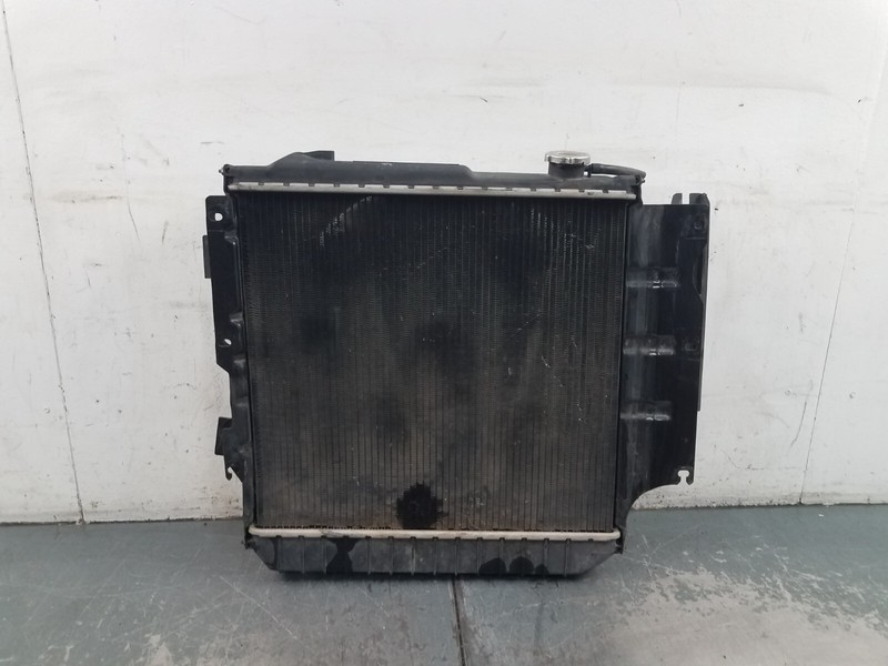2004 Jeep Wrangler TJ Rubicon 4x4 Radiator / Shroud#1660 B1