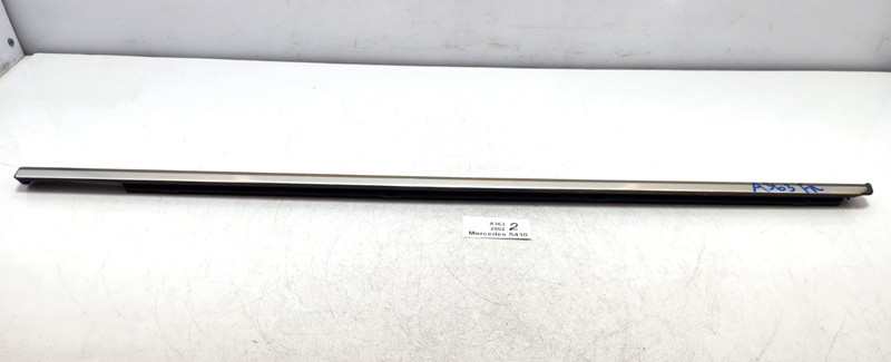 ✅ 00-06 OEM Mercedes W220 S430 Front Right Passenger Door Window Belt Molding