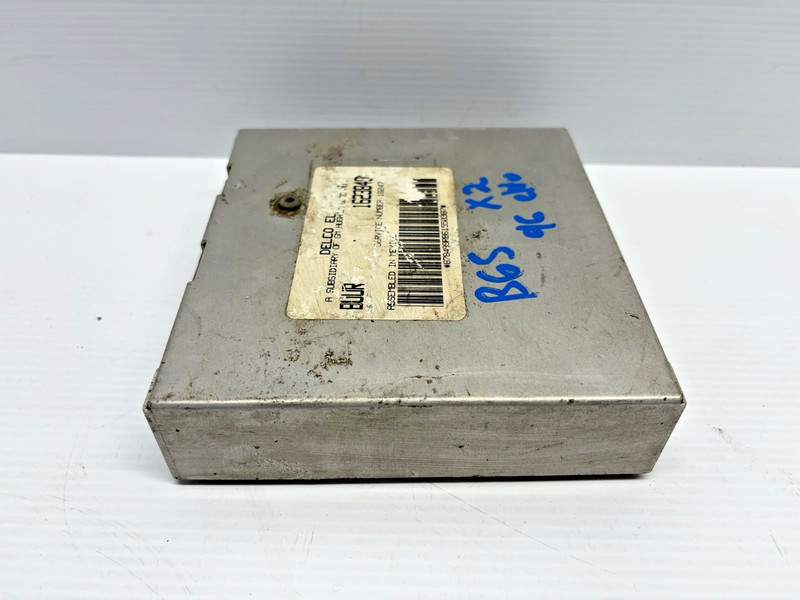 Cadillac Deville Rear Body Control Module BCM BCU 16238499