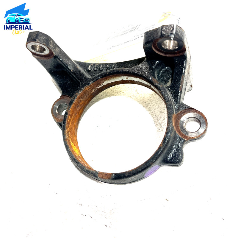 2018-2023 TOYOTA CAMRY FRONT RIGHT AXLE DRIVE SHAFT BEARING SUPPORT BRACKET OEM