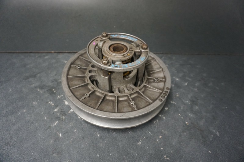 1995 ZR 440 Arctic Cat Snowmobile OEM Secondary Driven Clutch Assembly
