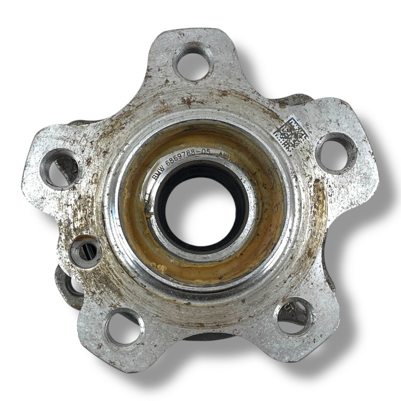 2018-2023 BMW X3 X4 G20 G21 G30 G31 Rear wheel bearing hub OEM 6869788