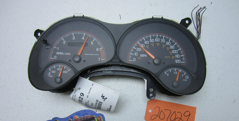 SPEEDOMETER CLUSTER DASH ODOMETER GAUGE 22706271 CAR 00 01 02 03 GRAND AM SE