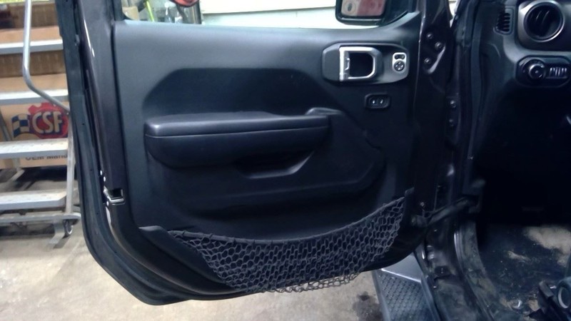 WRANGLER NEW Style 2018 Driver Left Front Door Trim Panel 1781264