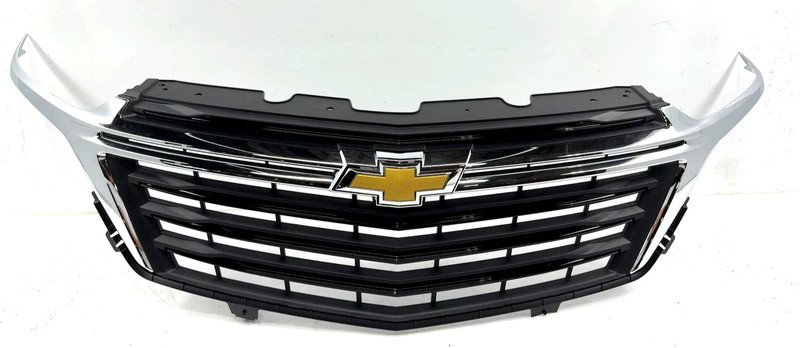 2022-2024 Chevy Equinox Front Upper Grill W/ Chrome Molding Broken Tab 85573300