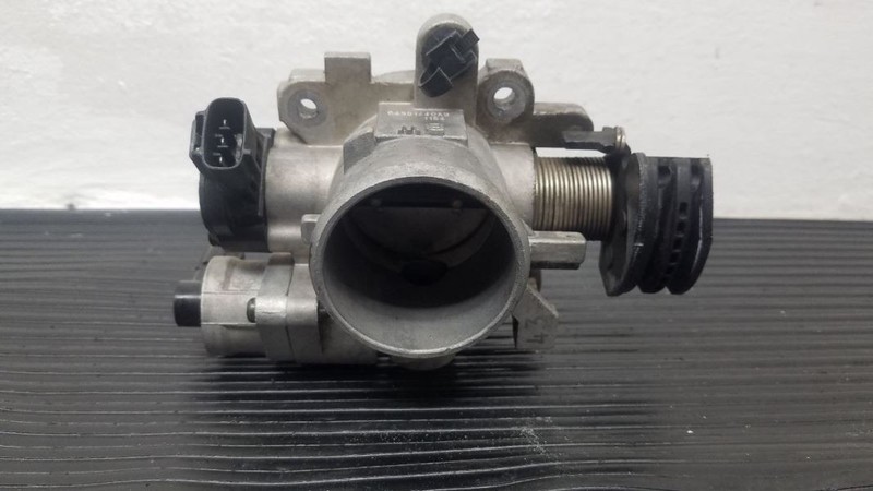 04-10 Chrysler PT Cruiser Throttle Valve Body Assembly OEM 05114400AA
