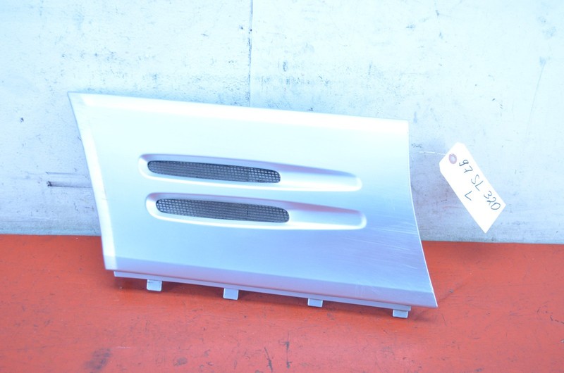 96-02 MERCEDES-BENZ R129 SL320 RIGHT PASSENGER FENDER TRIM MOLDING SILVER OEM