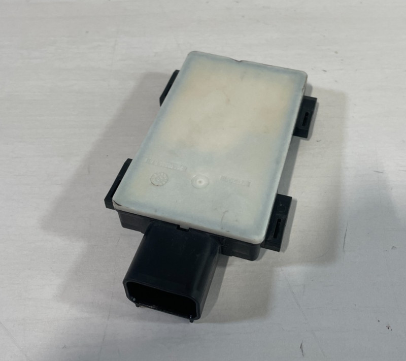 2021 - 2024 HYUNDAI PALISADE REAR LEFT BLIND SPOT RADAR MODULE SENSOR # 105115
