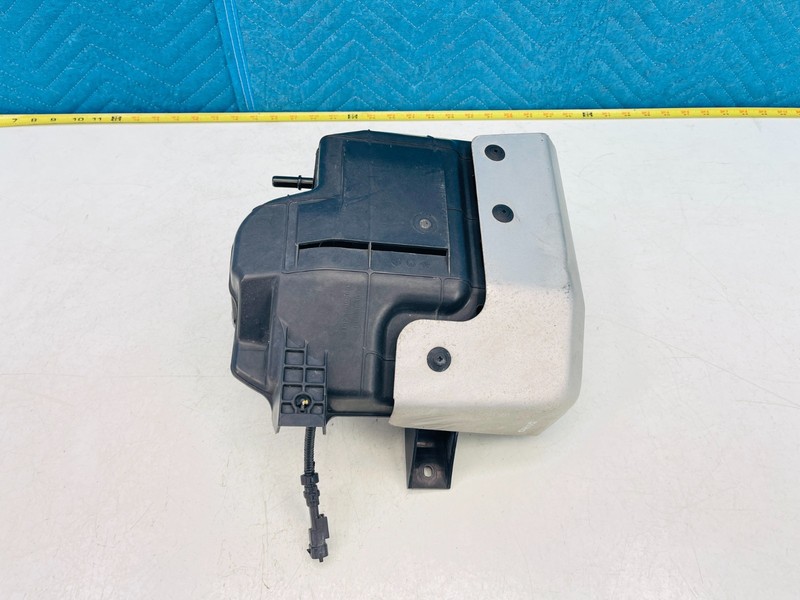 2018-2023 HYUNDAI KONA FUEL VAPOR EVAPORATOR CHARCOAL CANISTER / PROTECTOR OEM