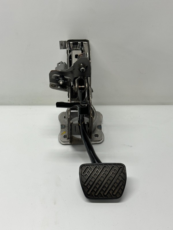 🟢 2014 - 2018INFINITI Q50 3.0LBRAKE PEDAL ASSEMBLY OEM 46501-4GF0B