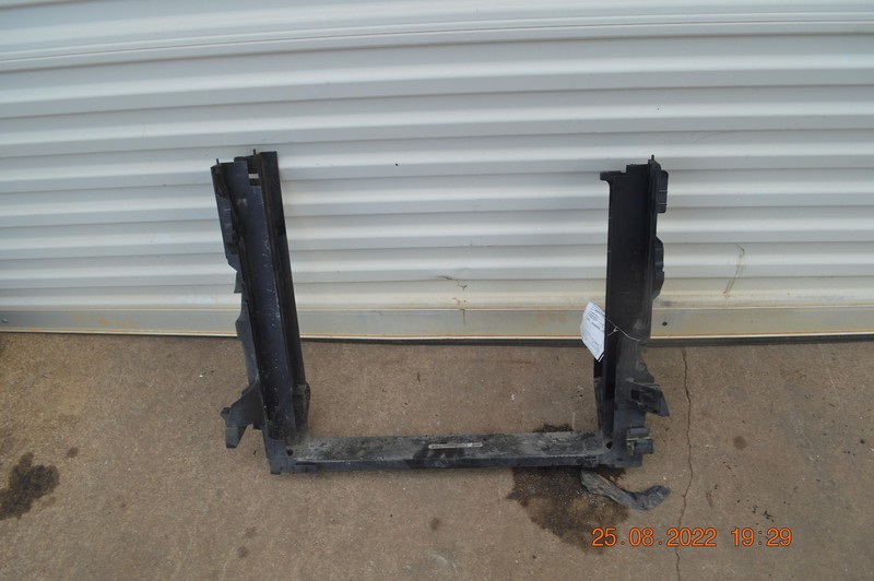 2010-2013 BMW X5 M 4.4L FRONT RADIATOR CORE SUPPORT PANEL SUPPORT OEM