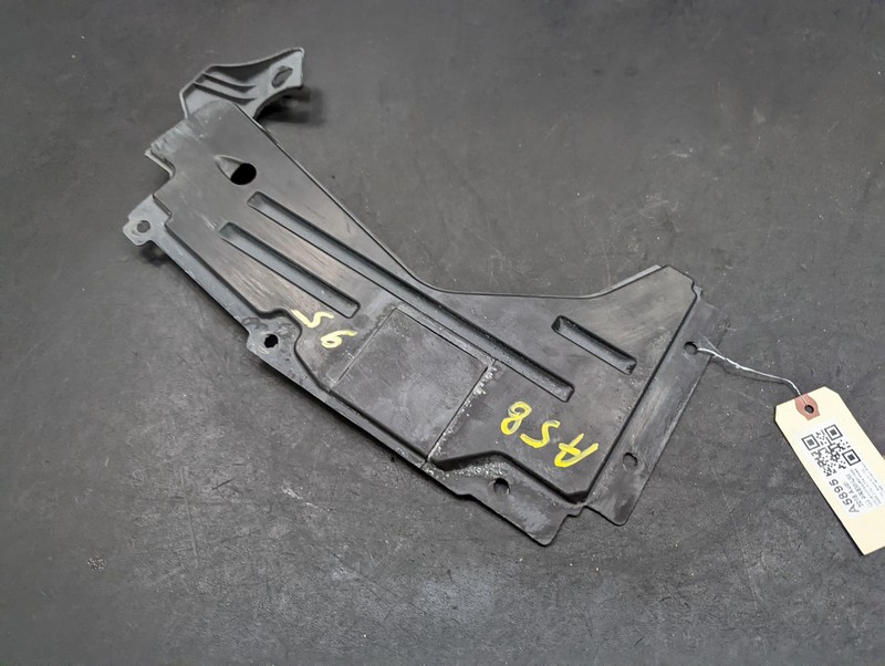 Rear Left Under Cover Splash Shield 2018 Audi Q3 8U0825215 2015 2016 2017