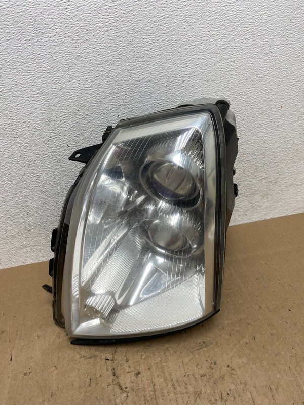 2005 to 2011 Cadillac STS Left Driver LH Side Xenon Headlight OEM AE6545 DW