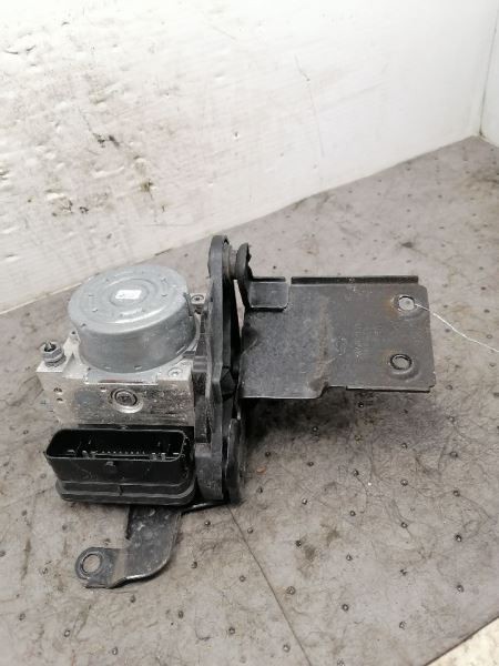 ABS Pump With Module Sedan Fits 15-16 AUDI A3 776039