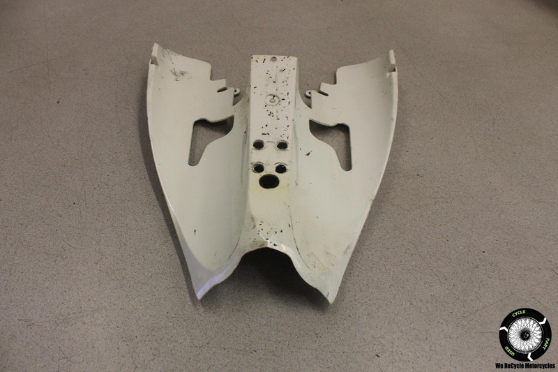 2004 Yamaha YZF R1 REAR BACK TAIL UNDERTAIL FAIRING COWL FENDER PLASTIC 04