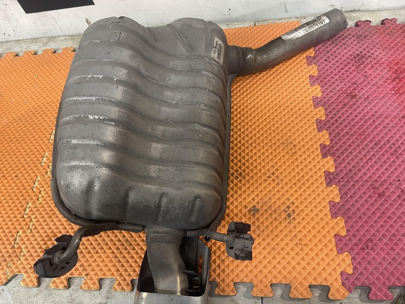 12-16 Mercedes Benz E350 W207 Coupe Driver Left Muffler Oem Tested