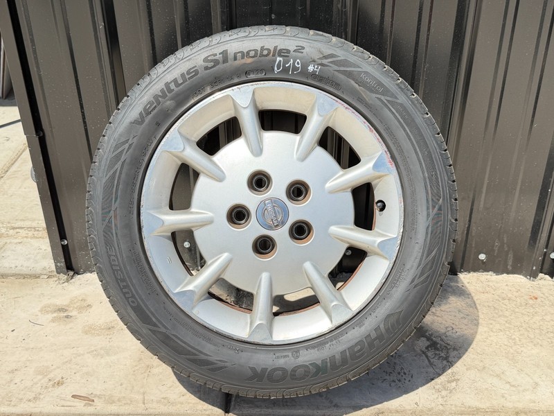 00-01 NISSAN MAXIMA WHEEL W/ TIRE SUMITOMO 215/55R16 8/32" #019 #4