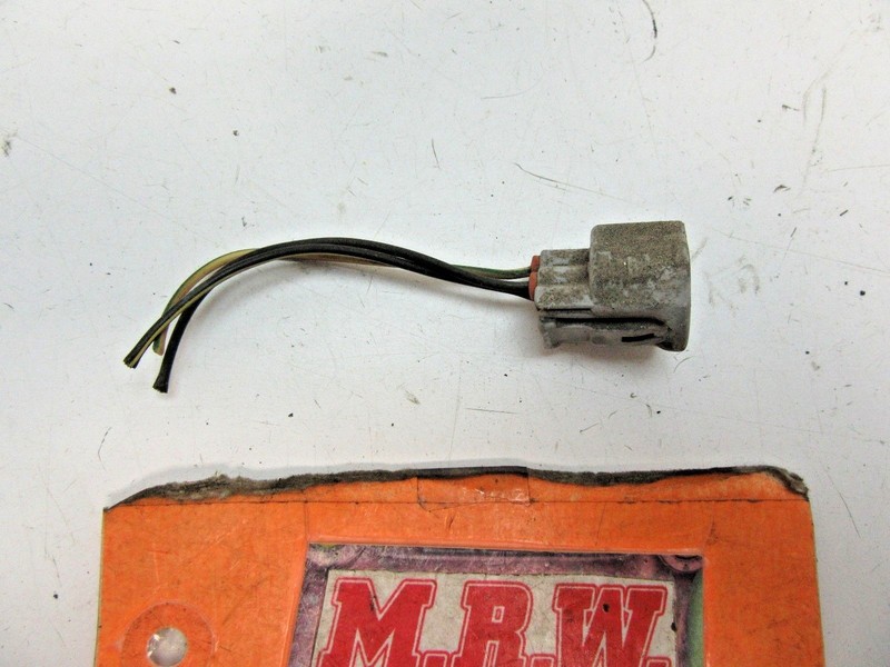 FITS WIRE PLUG CONNECTOR PIGTAIL OFF COOLANT WATER TEMPERATURE SENSOR MOTOR 2.5L