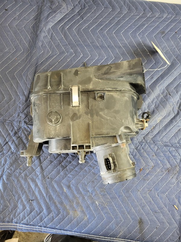 Used Oem Maserati Right Passenger Air Cleaner Housing Box 2014-2017 Ghibli 3.0L