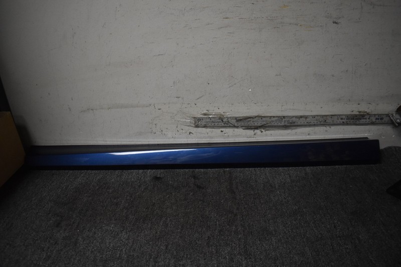BMW X3 FRONT LEFT SIDE LOWER COVER MOLDING FACTORY OEM