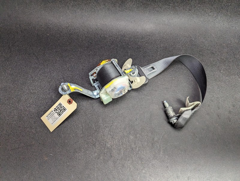 2nd Row Rear Left Seat Belt Retractor 2018 Nissan Pathfinder 88845-3JA8B 2016-20