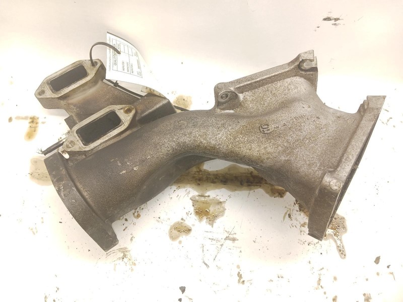 14-'16 GMC SIERRA 2500 center Intake Manifold 6.6L OEM 1 Year Warranty!