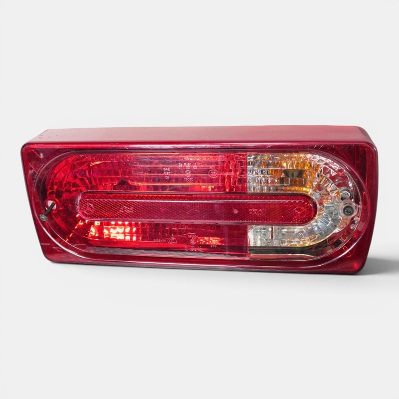 2007-2018 MERCEDES BENZ G-CLASS Rear Right Tail Light Oem 4638202064