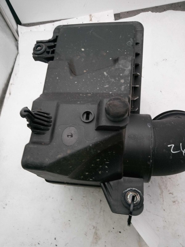 2021 Hyundai Sonata Air Cleaner Assembly OEM 2.5L 23000 Miles Black