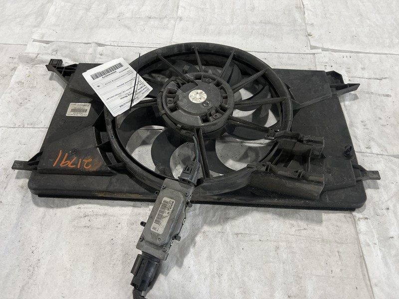 2016 Ford Focus Engine Cooling Fan Motor OEM Black 21K Miles BV618C607KA