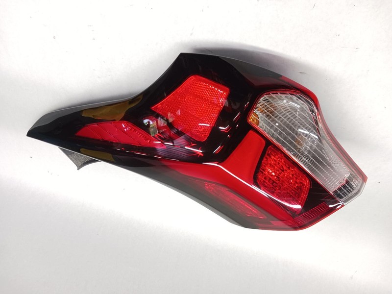 19-'20 HYUNDAI VELOSTER Right passenger outer Taillight LED OEM Grade A!