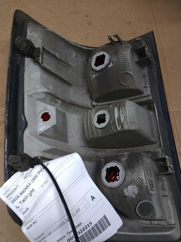 2015 GMC Sierra 1500 Left Tail Light Assembly Black OEM 406374 141K Miles