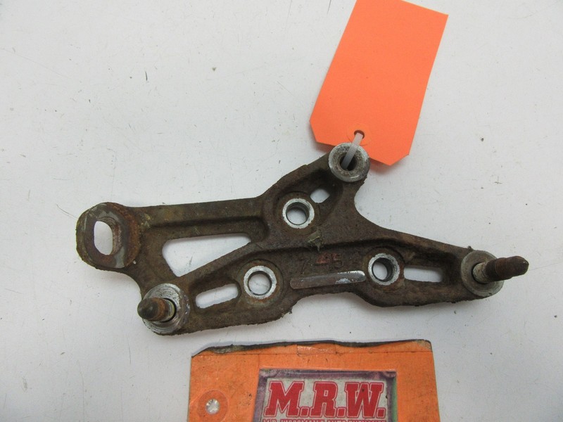 BRACKET MOTOR MOUNT FRAME BRACKET ANCHOR 5SFE ENGINE 2.2L AUTOMATIC TRANSMISSION