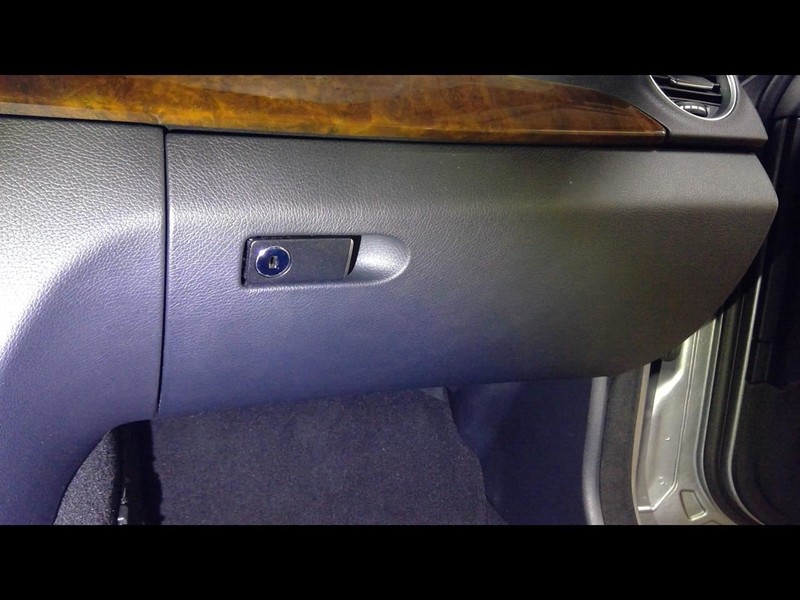 C300 2012-2015 Glove Box 1674319