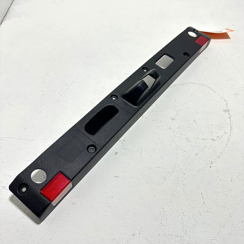 07-13 MERCEDES S550 W221 TRUNK LID LOCK LATCH TRIM COVER HANDLE & LAMP OEM