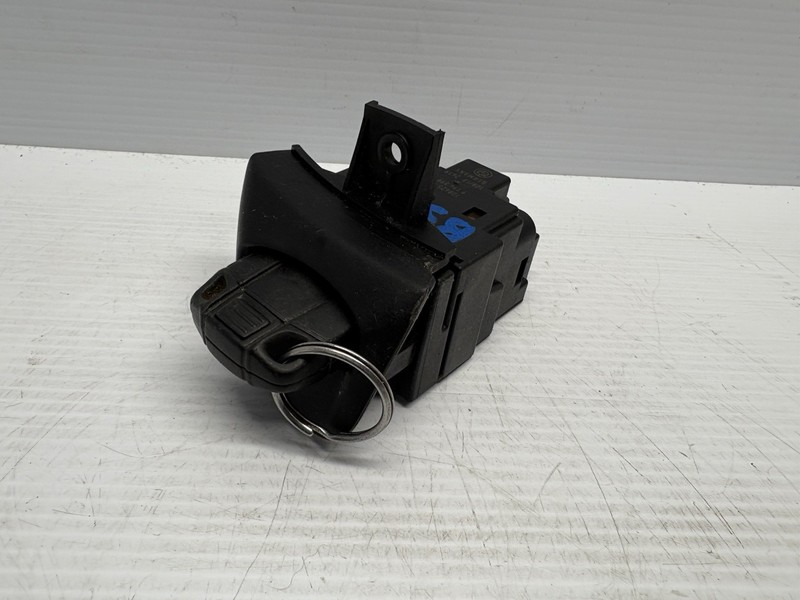 12-15 BMW E84 X1 Engine Ignition Lock Switch Reader Module w/ Key Oem