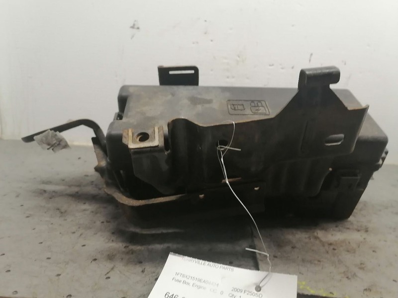 Fuse Box Engine Fits 08-10 FORD F250SD PICKUP 1512523