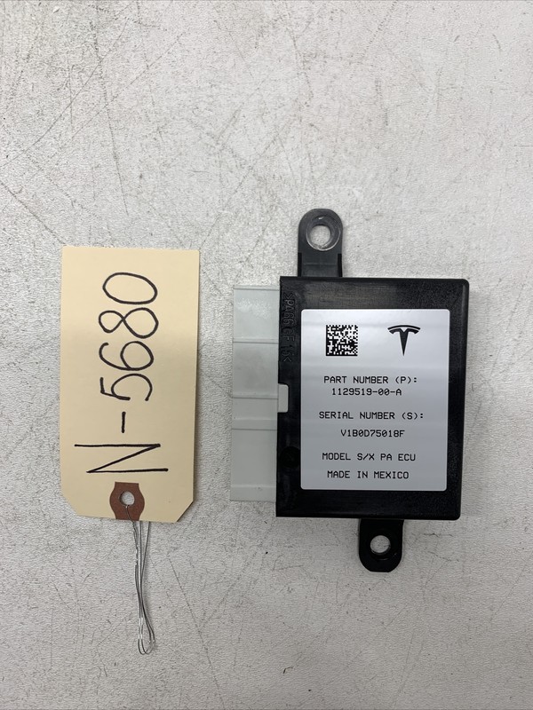 17-20 TESLA MS PARKING SENSOR PARK ASSIST CONTROL MODULE 1129519-00 5680 B123